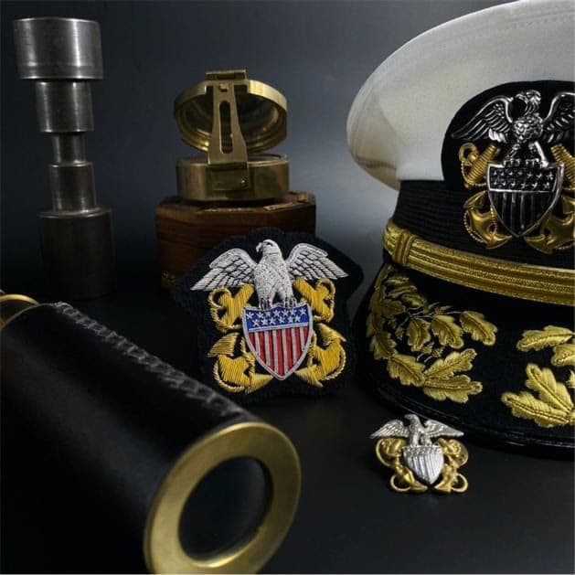 USN-officer-crest-display.jpg