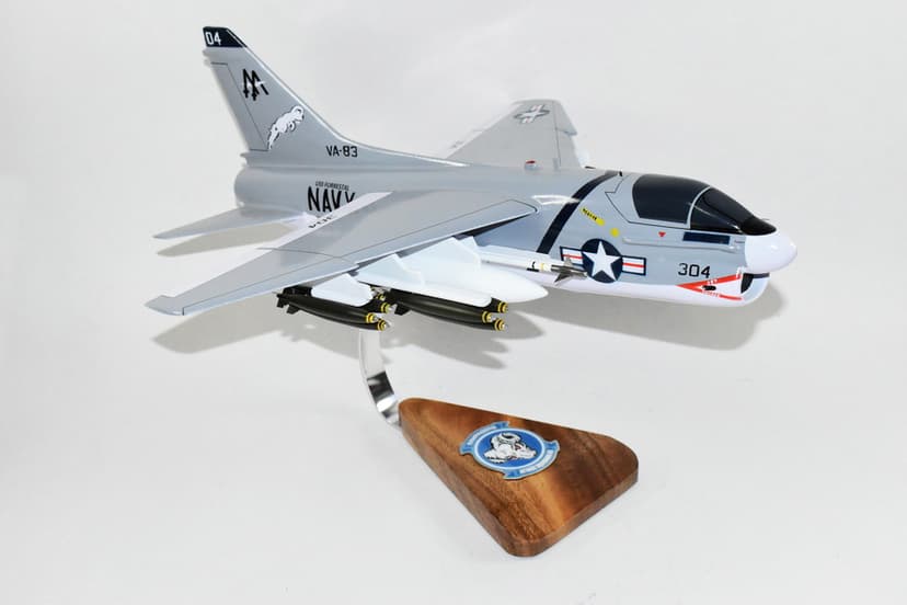 VA-83 Rampagers (1980) A-7e Corsair II Mode