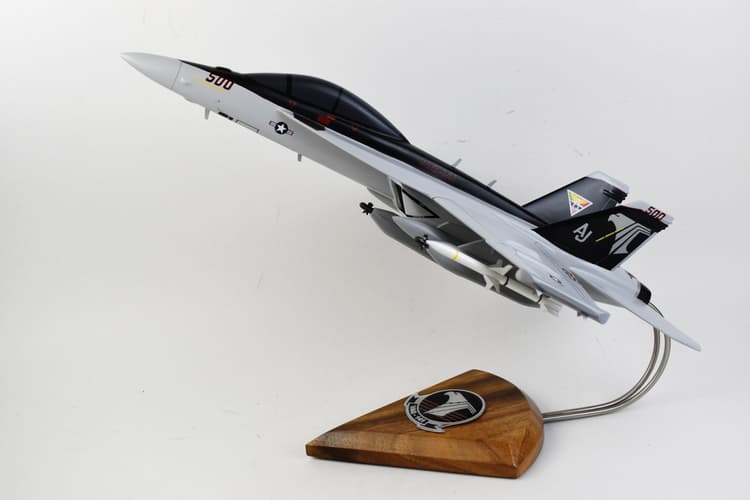 VAQ-141 Shadowhawks 2013 EA-18G Growler Model
